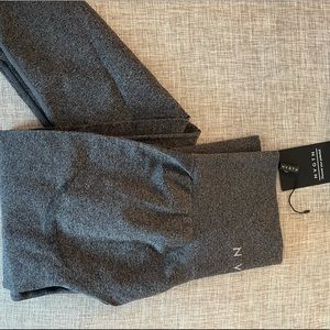 NVGTN workout leggings